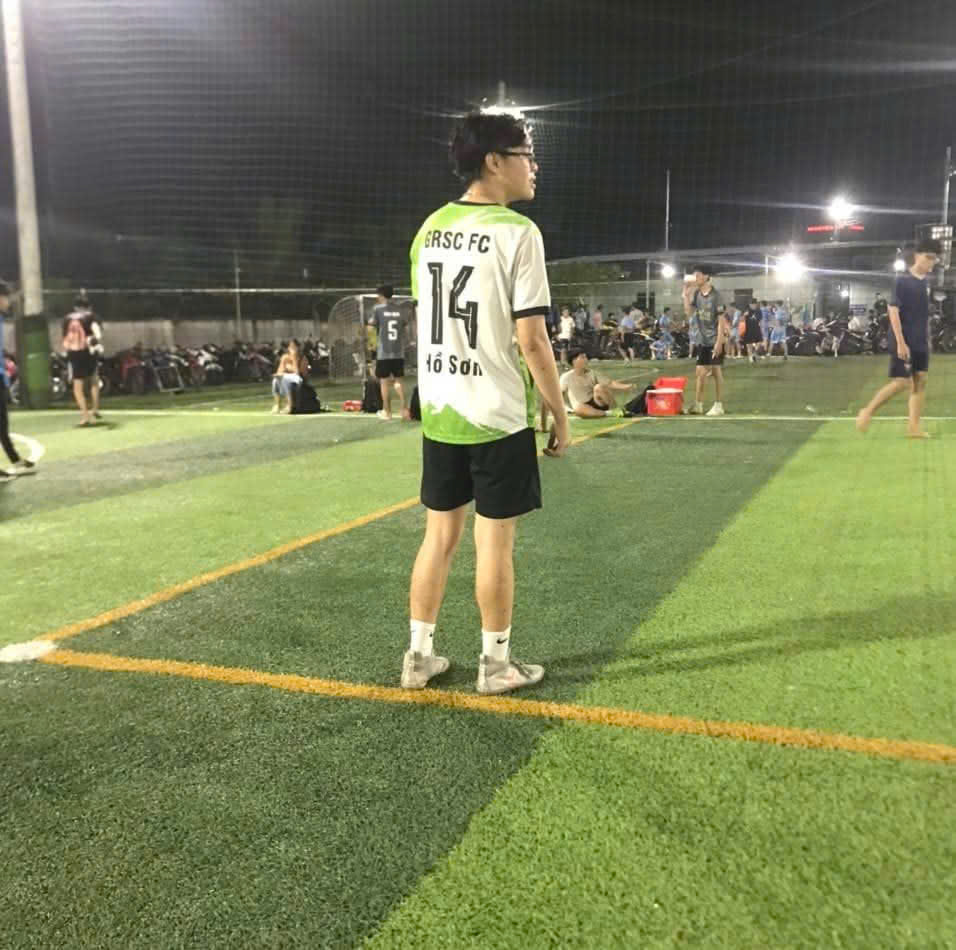 Hồ Hoàng Liên Sơn